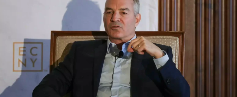 Navigating the AI Revolution: Strategies for Investors in a Transforming Landscape Navigating the AI Revolution: Strategies for Investors in a Transforming Landscape